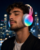 Auriculares inalámbricos Brookstone con luces LED multicolor